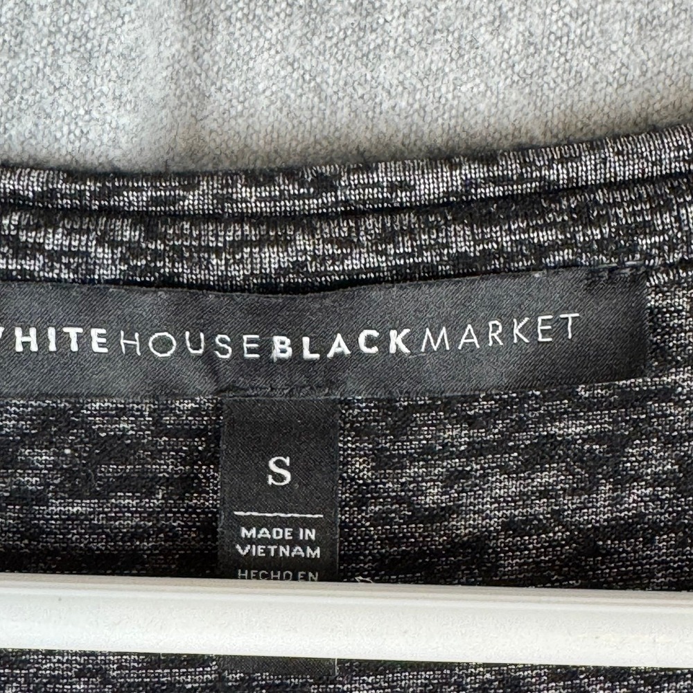 White House Black Market Women's V-neck Sleeveless Vintage wash‎ Top Blk Small - Picture 2 of 12
